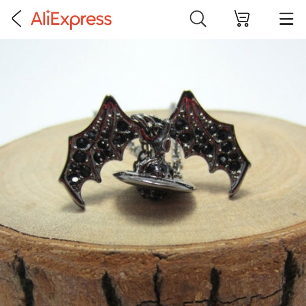 Alert! Fake VW Batwing Necklaces!
